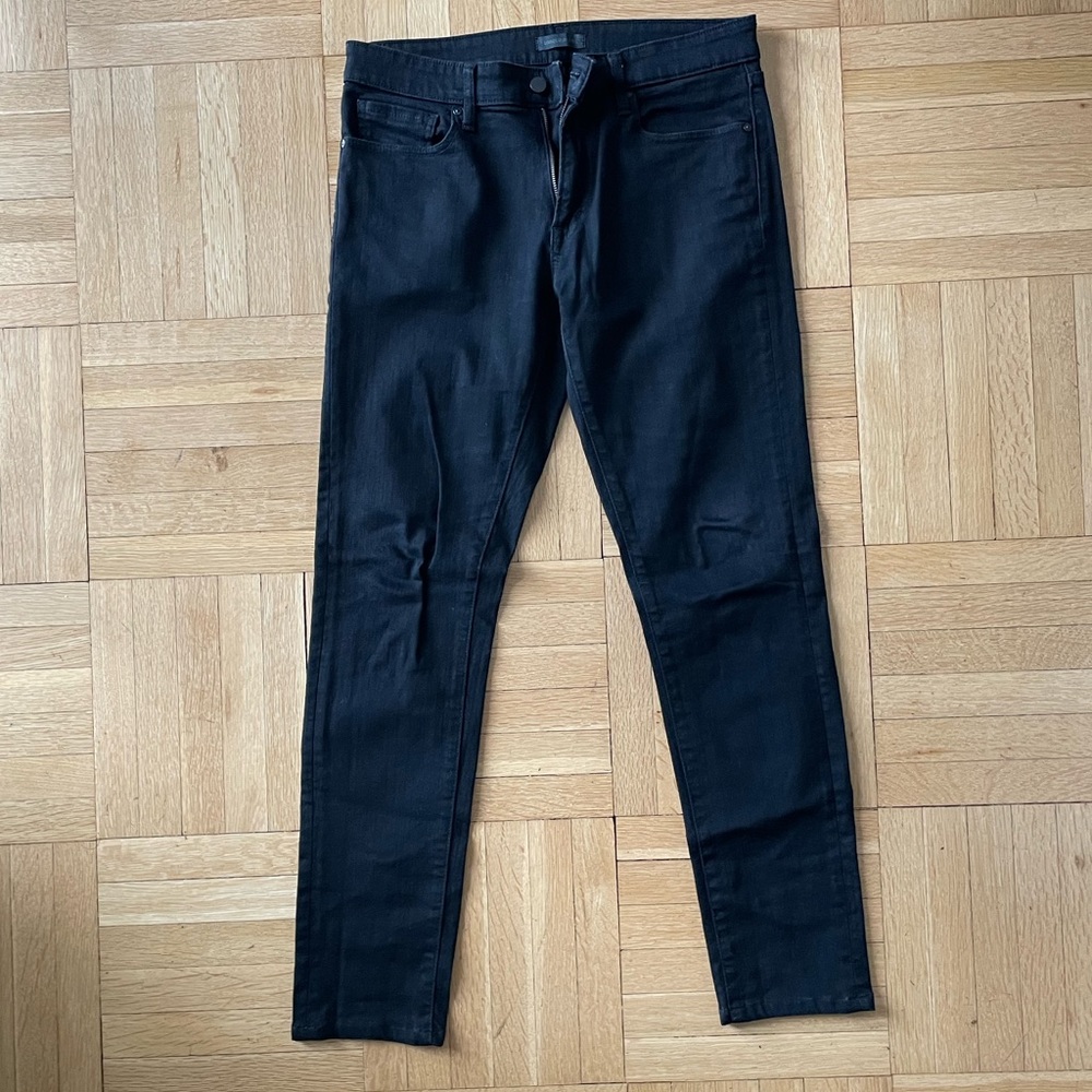 Uniqlo Men’s Black Jeans
